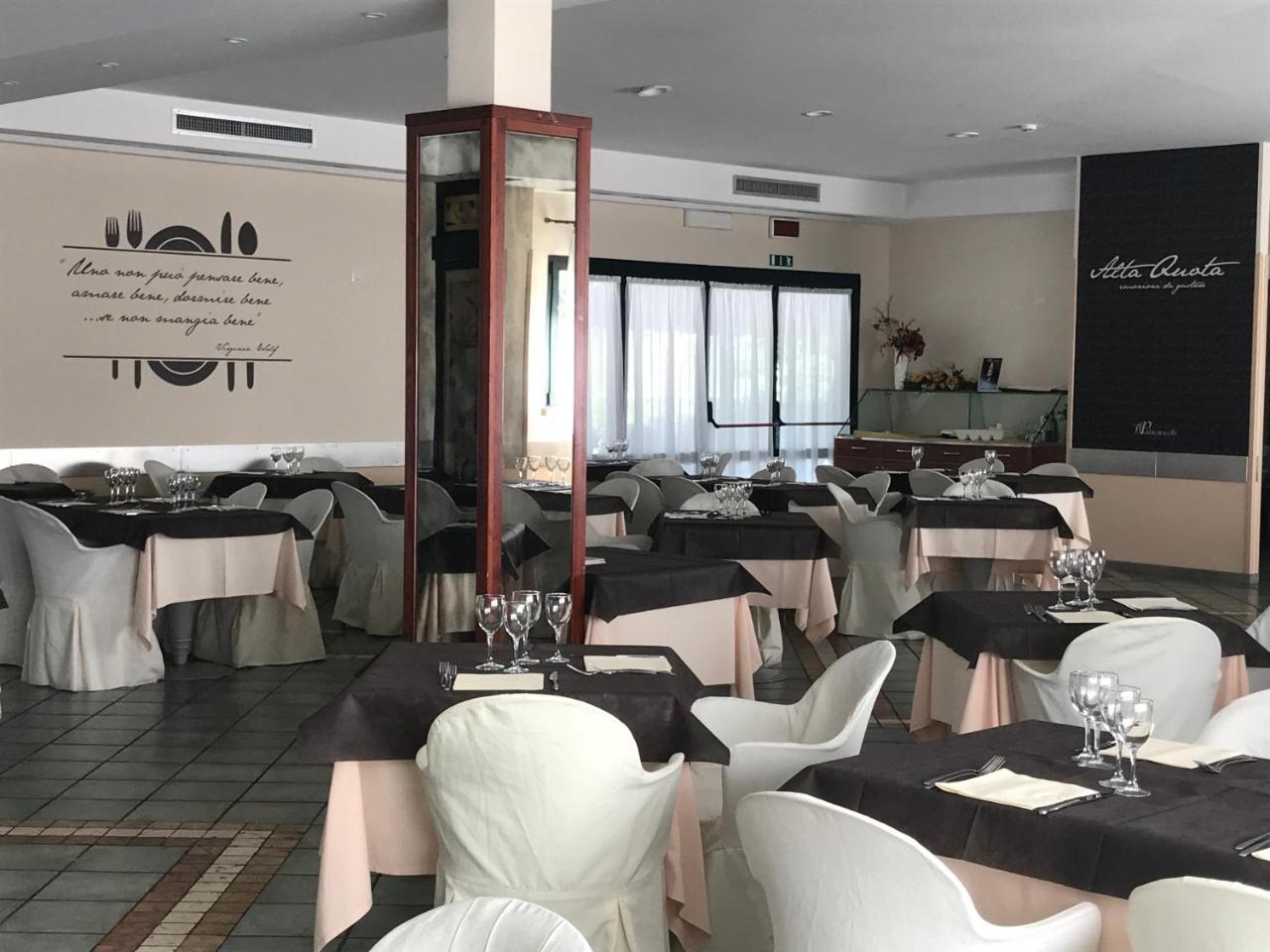 Hotel Palacavicchi Ciampino Eksteriør billede