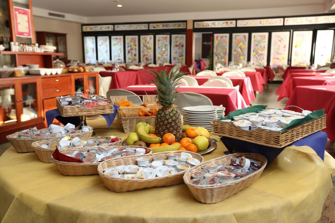 Hotel Palacavicchi Ciampino Eksteriør billede